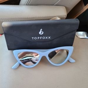 TOPFOXX Women’s Light Blue Cat Eye Sunglasses